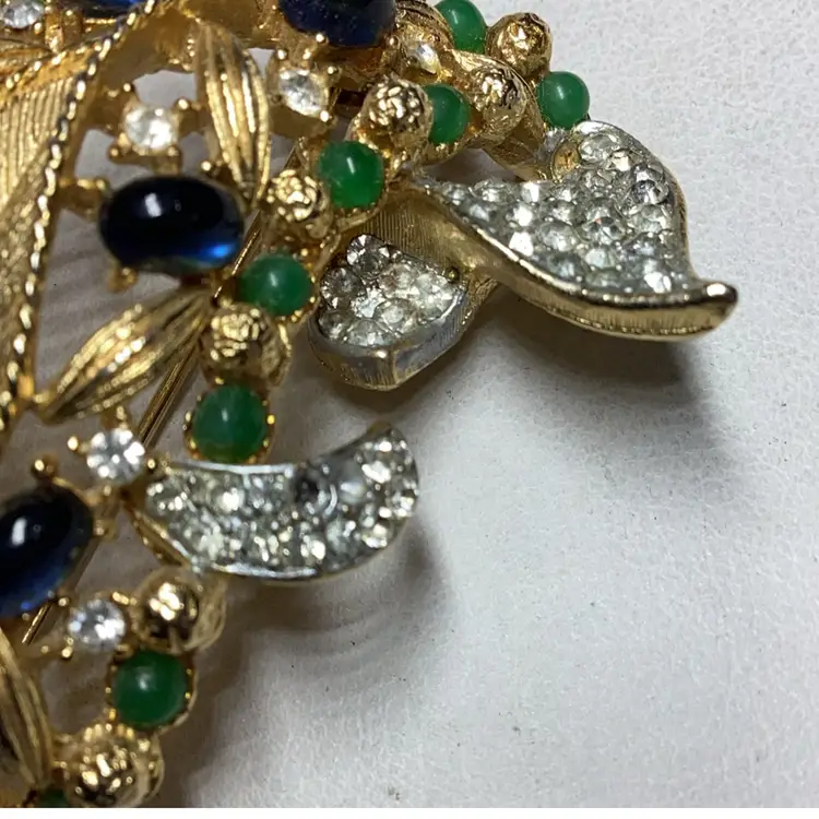 Lisner Whale Brooch 2” Goldtone - Missing 2 Rhinestones Dates To 1950’s-1960s