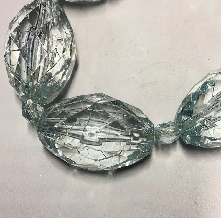 Chunky Faceted Plastic Large Bead Stretch Bracelet