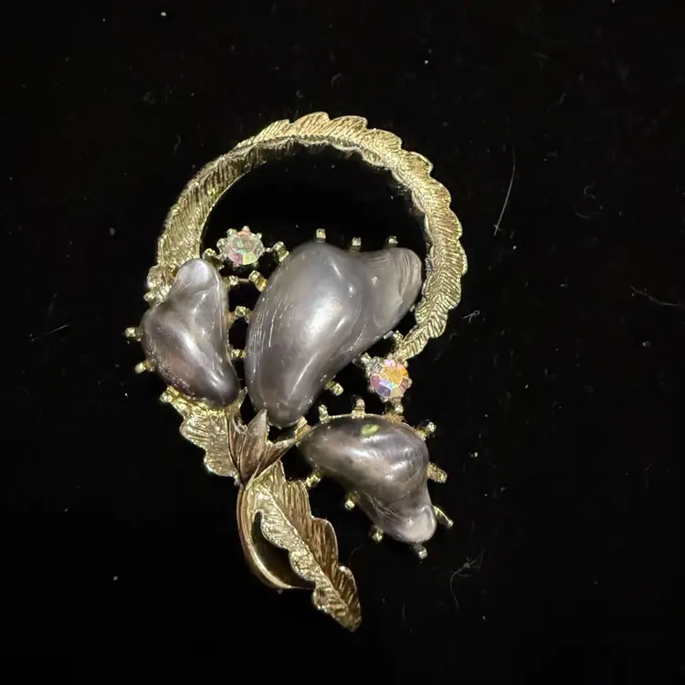 Vintage Coro Abstract Brooch Pin Gold Tone Gray Acrylic Faux Stones. Signed