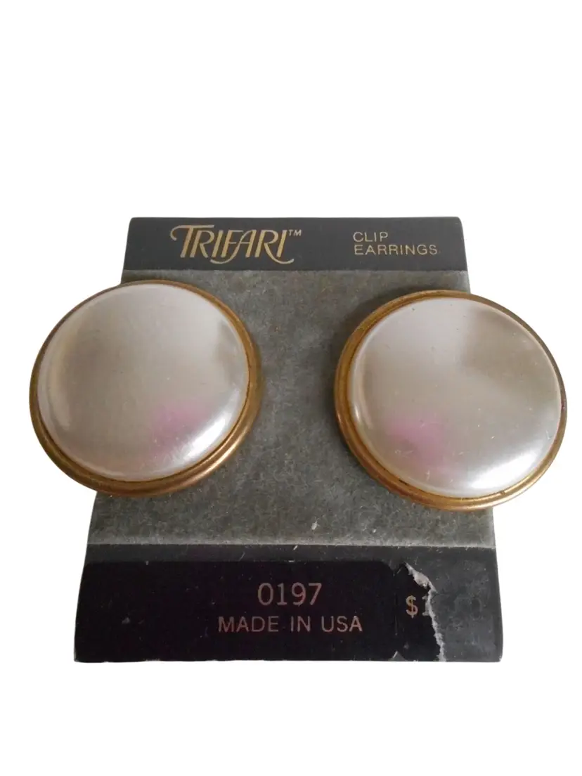 New Vintage 1980s Trifari clip on earrings button gold costume jewelry