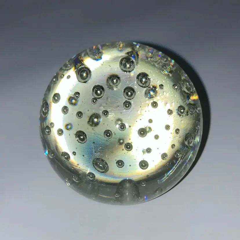 Vintage Art Glass Controlled Bubbles Paperweight! 2” Tall! READ! Scuffs As Seen In Last 2 Pics!
