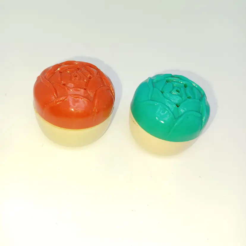 Vtg 1950's Hard Plastic (Celluloid) Red Green Miniature Cabbage Rose Salt Pepper