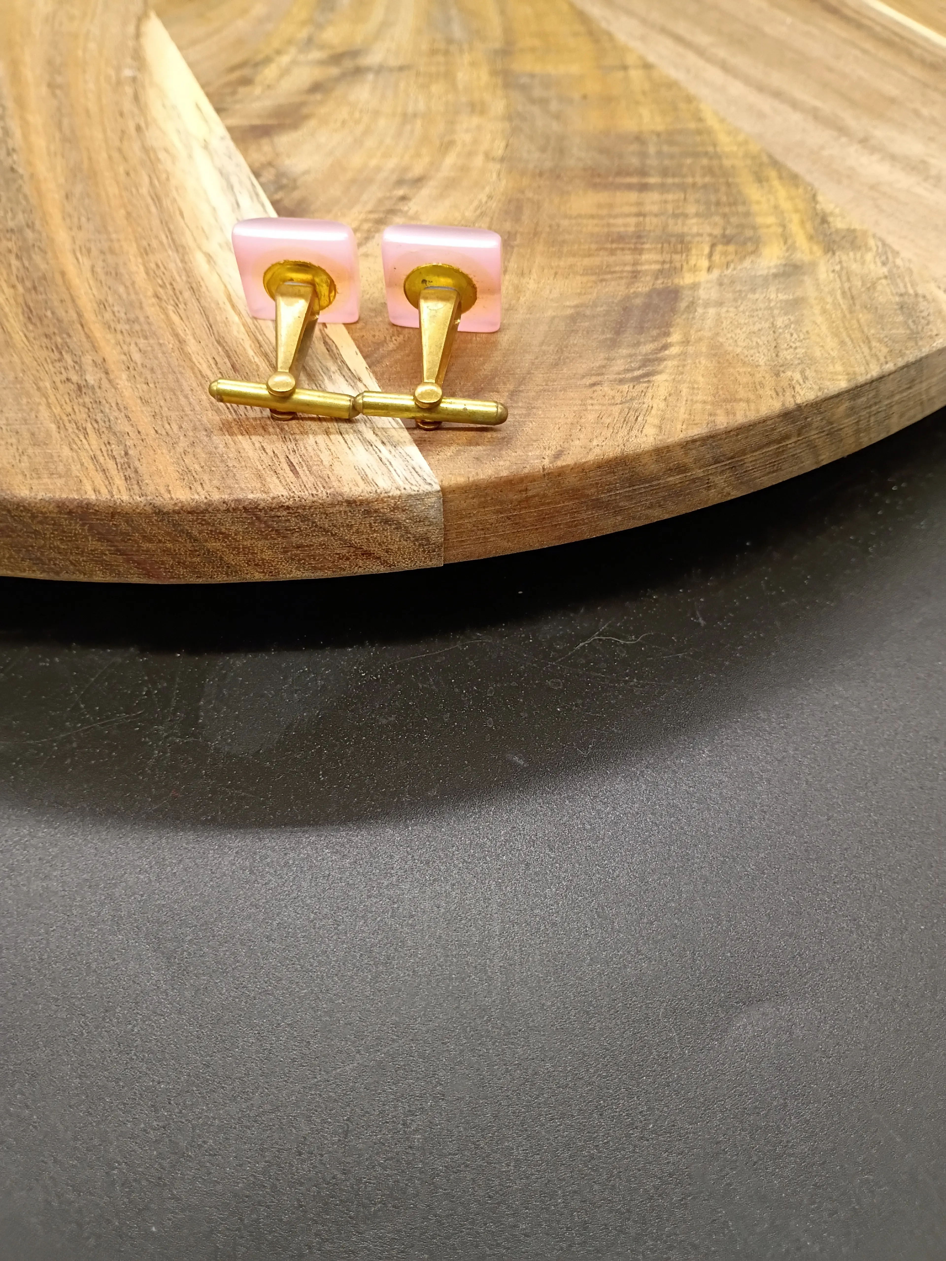 Image 2 of 2