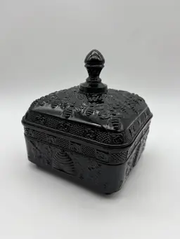 Tiara Indiana Black Onyx Colored Glass Honey Bee Hive Covered Footed Candy Dish