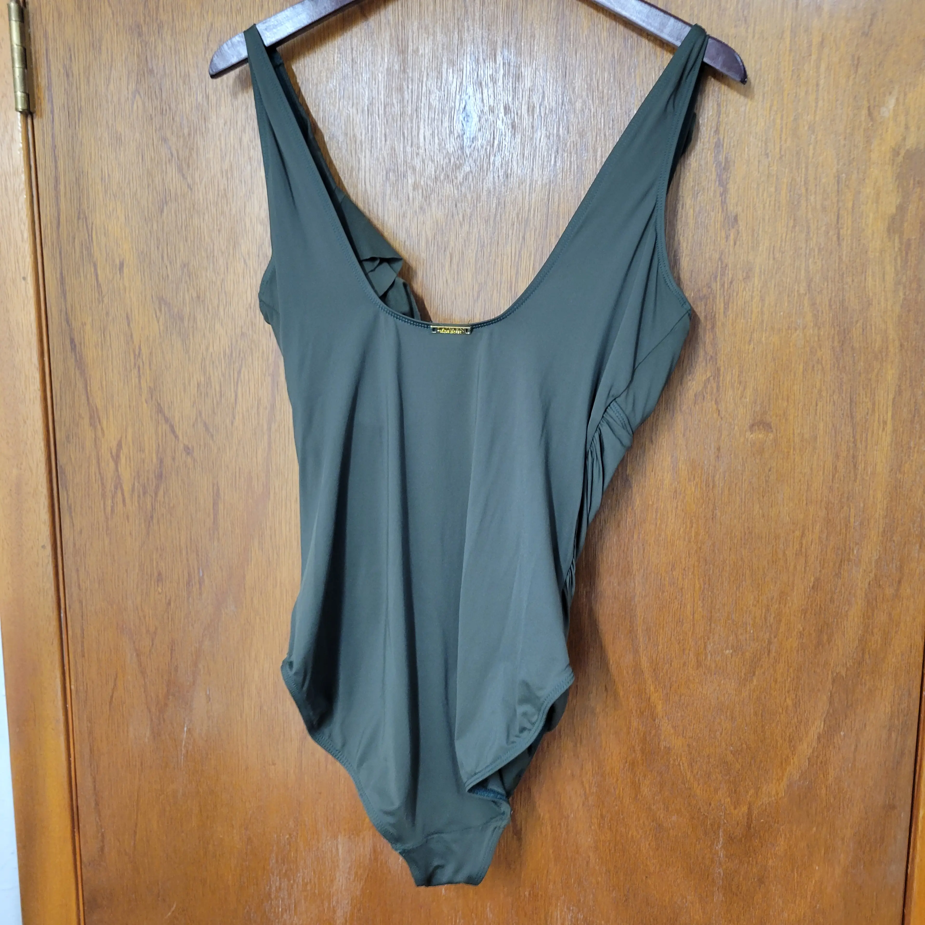 Image 4 of 7