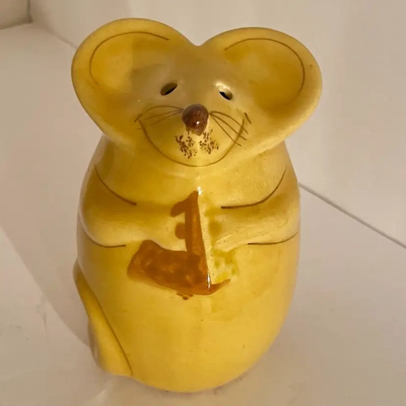 Vintage Gustin Mouse Garlic Parmesan 5" Cheese Shaker  ceramic