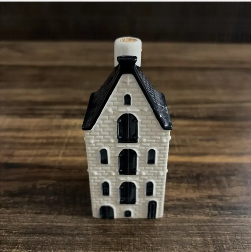 KLM Blue Delft House by BOLS Amsterdam #54 Empty