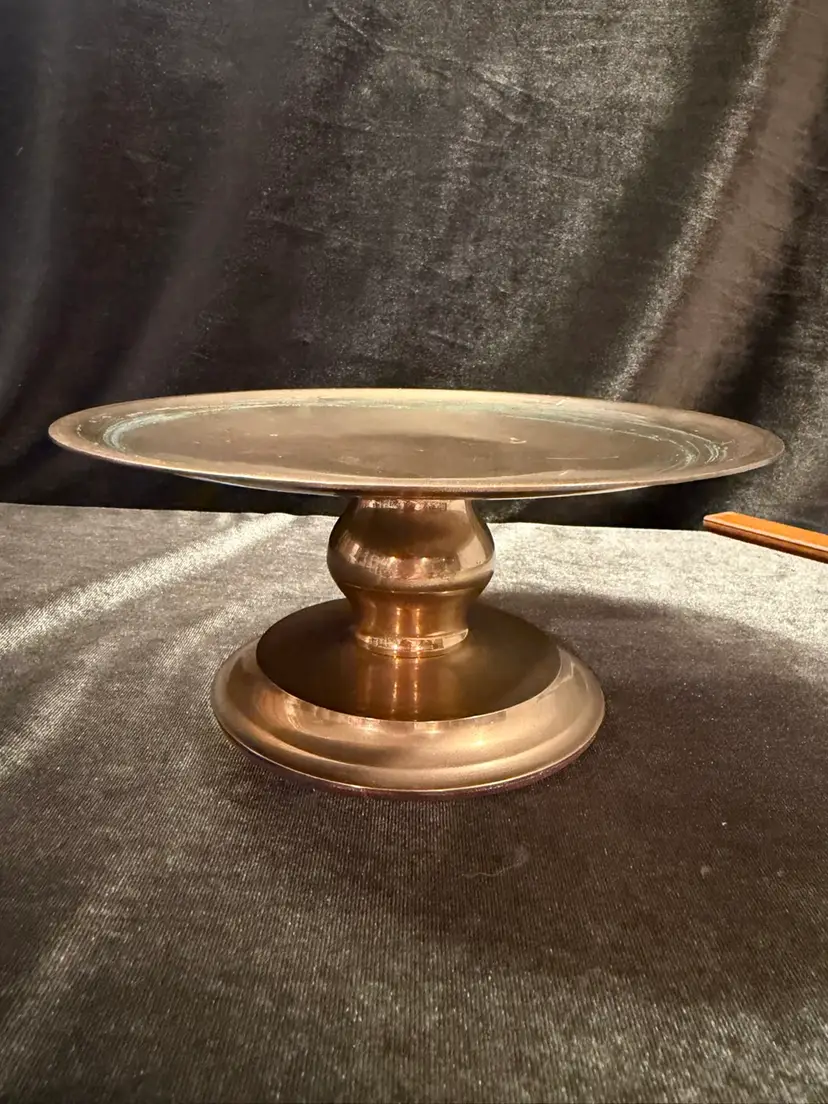 PARTYLITE “SAVOY” BRASS 3-WICK CANDLE STAND. ~3” Tall x7” Across
