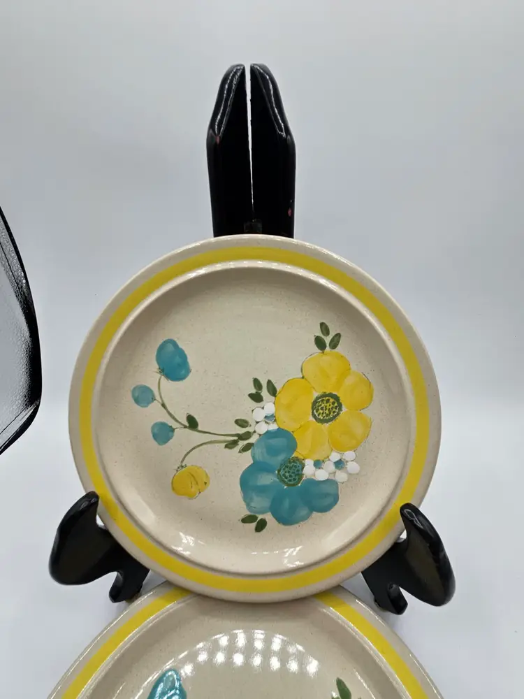 4 JI Stonecrest Andre Ponche 202 Happy 7" Salad Plates Handpainted Korea