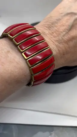 Lucite Expansion bracelet