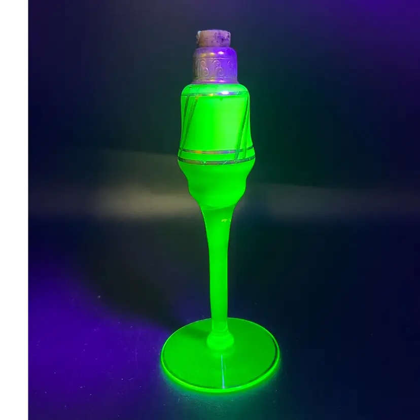 022. Vintage Or Antique Uranium Perfume Bottle READ