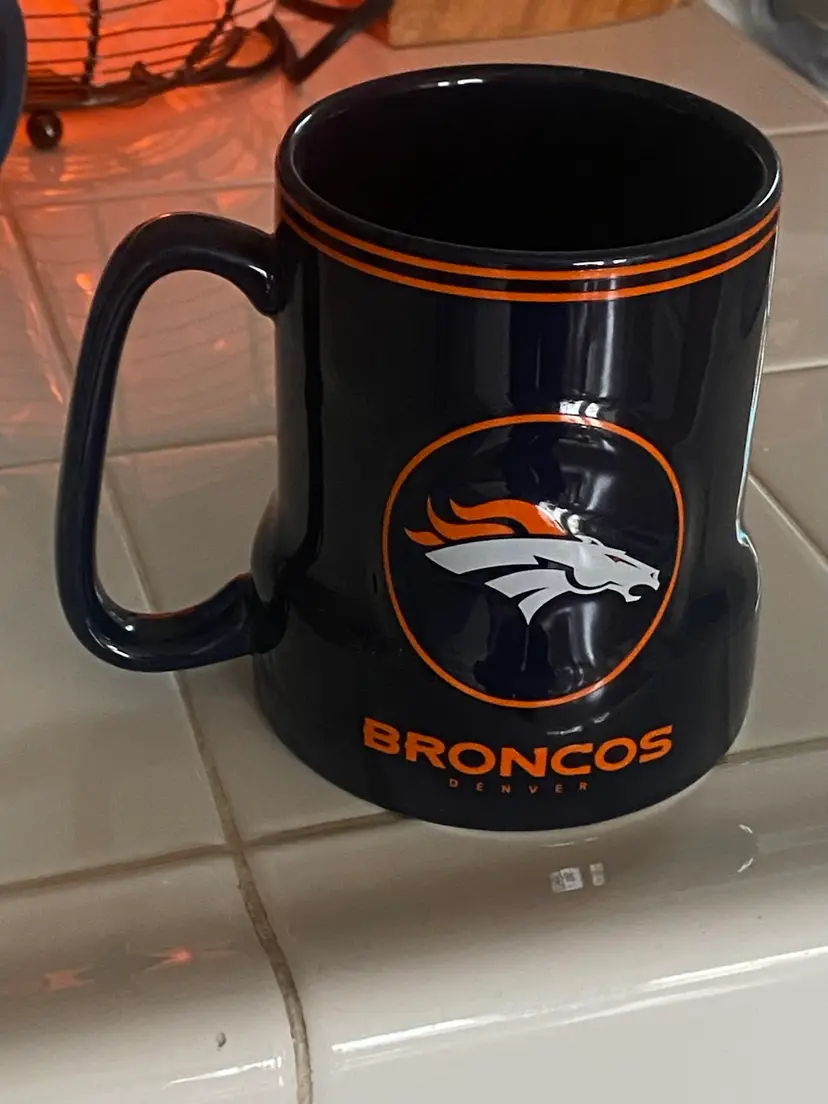 Boelter Brands 2016 Denver Broncos Coffee Mug Cup Blue Orange NFL Football 4,5”H