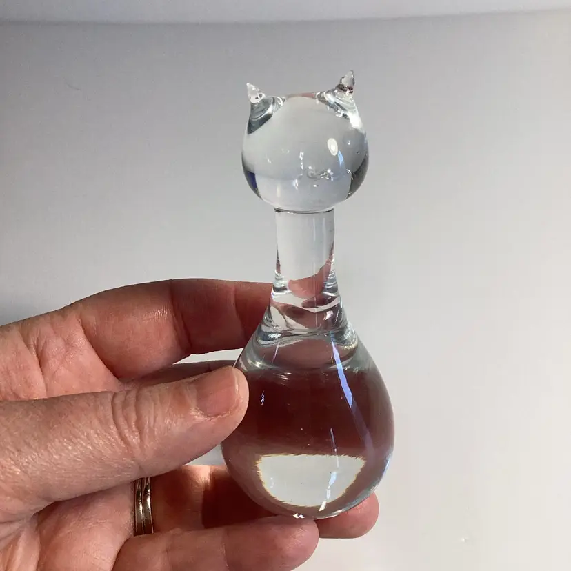 Clear Glass Cat 3.75”t X 1.5”W
