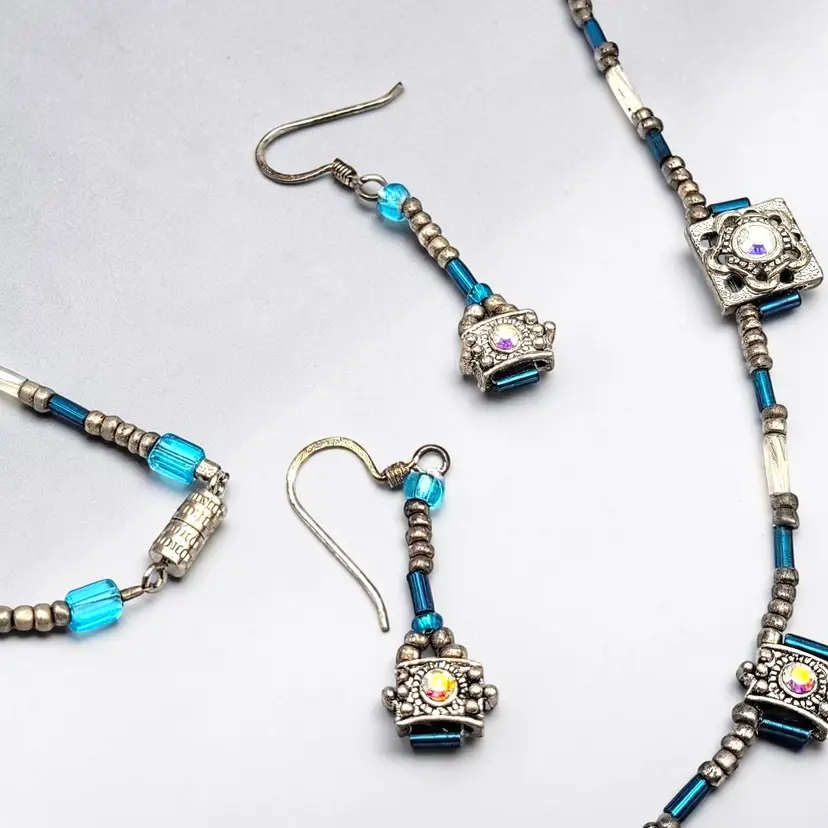 Art Nouveau Delicate Blue Beads, Aurora Borealis Silver Tone Necklace Earrings
