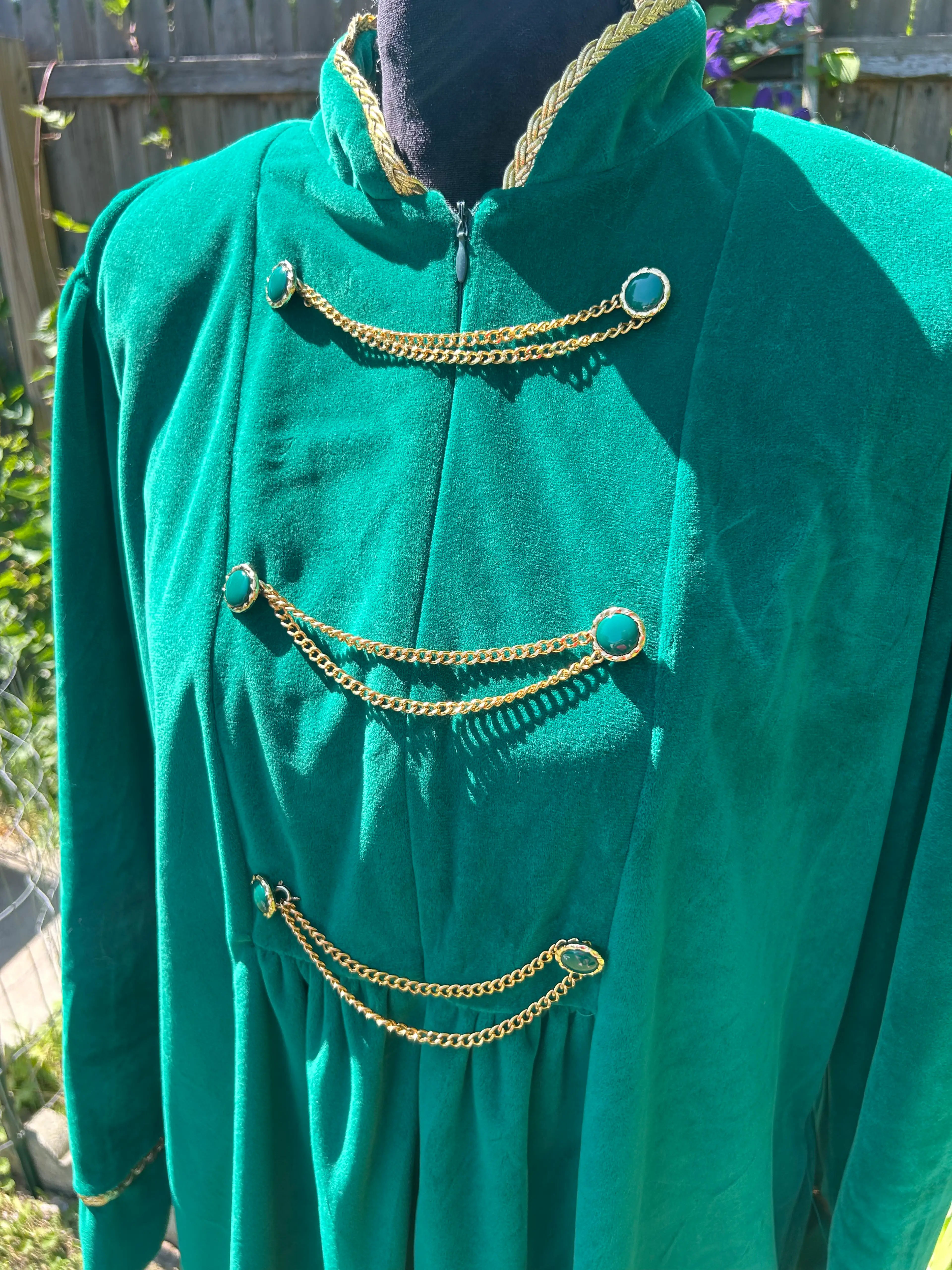 Image 2 of 10