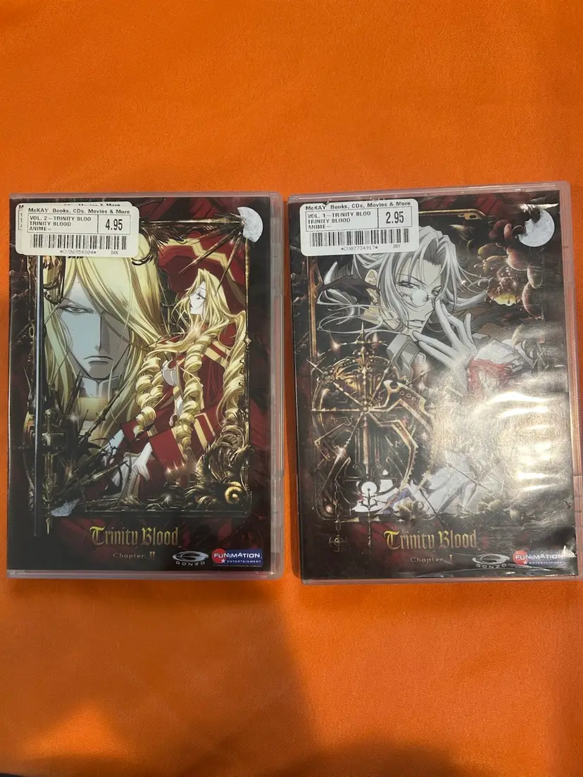 Trinity Blood, Chapters I & II (Episodes 1-4 and 5-8) - DVD 's