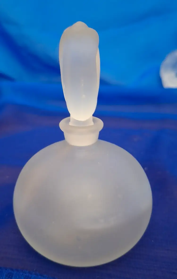 Two’s Company Hand-Blown Frosted Glass Perfume Bottle – Tulip Stopper