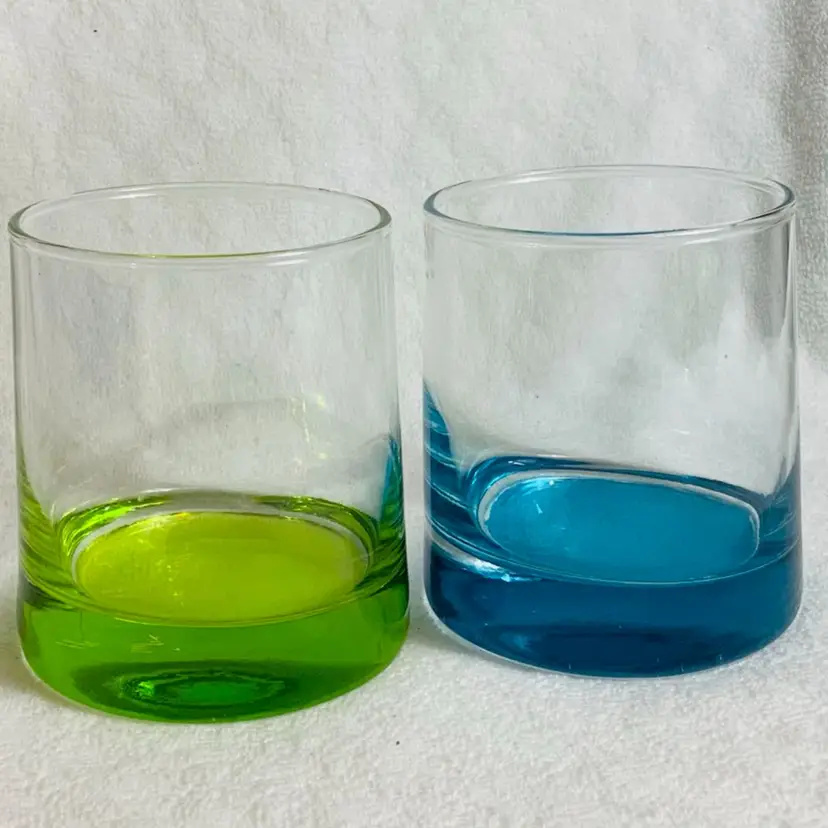 Vintage Set of 2 Rocks Glasses Jewel Tones Clear Top Heavy Bottom Bar Glasses 3.5” Tall With 3” Diameter Color Is Flashed