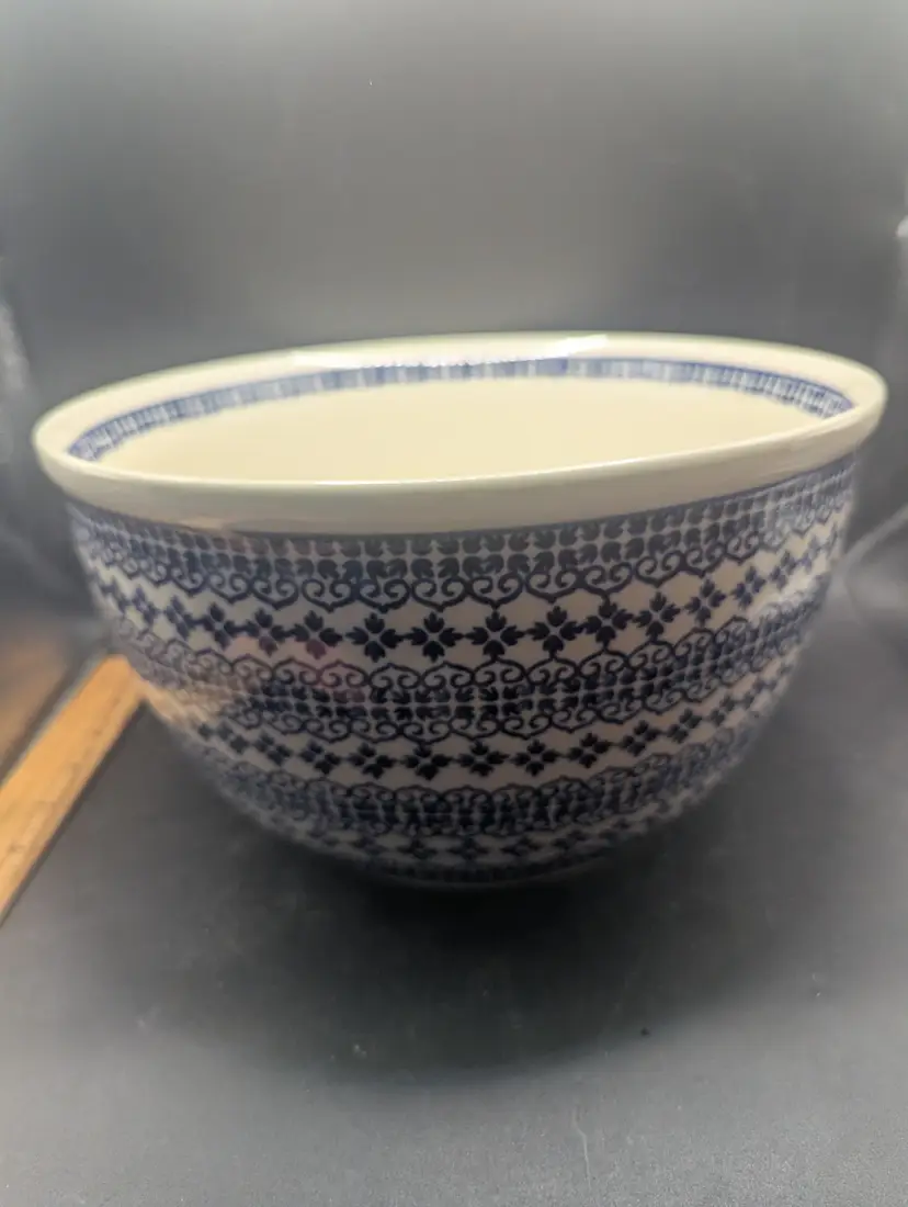 Boleslawiec Polish Pottery LARGE Mixing 10” Bowl Floral Navy Design EUC