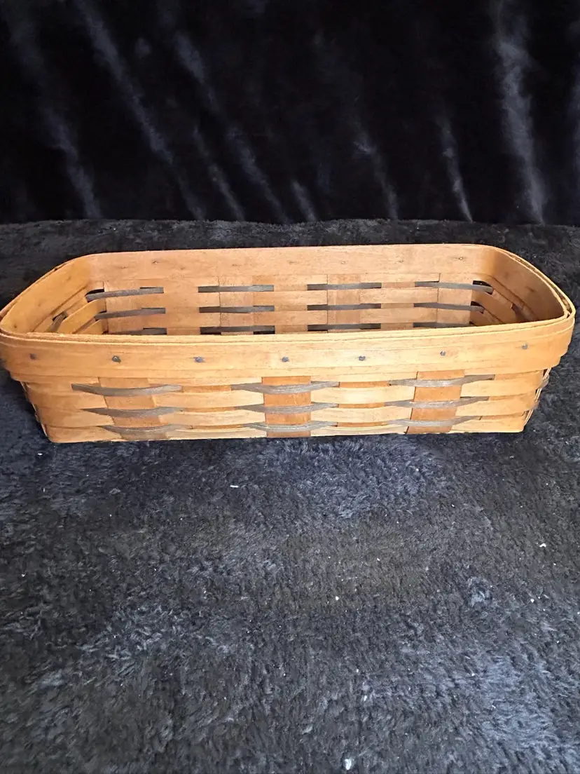 Vintage 1993 Longaberger Hand Woven Bakery/Bread Basket Signed Exc. Condition