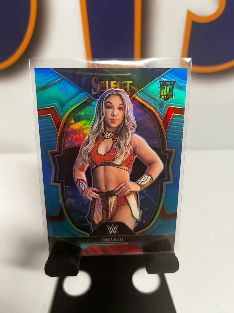 Thea Hail WWE Select 2023 Concourse /149
