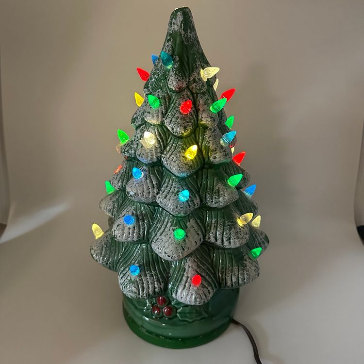 HIGHLY COLLECTIBLE Vintage 70s Ceramic Christmas Tree Light Up Snow Dusted With Base 13.5”