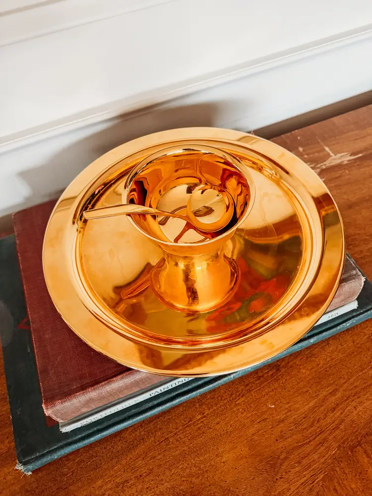 Tudor Oneida Chip and Dip Server