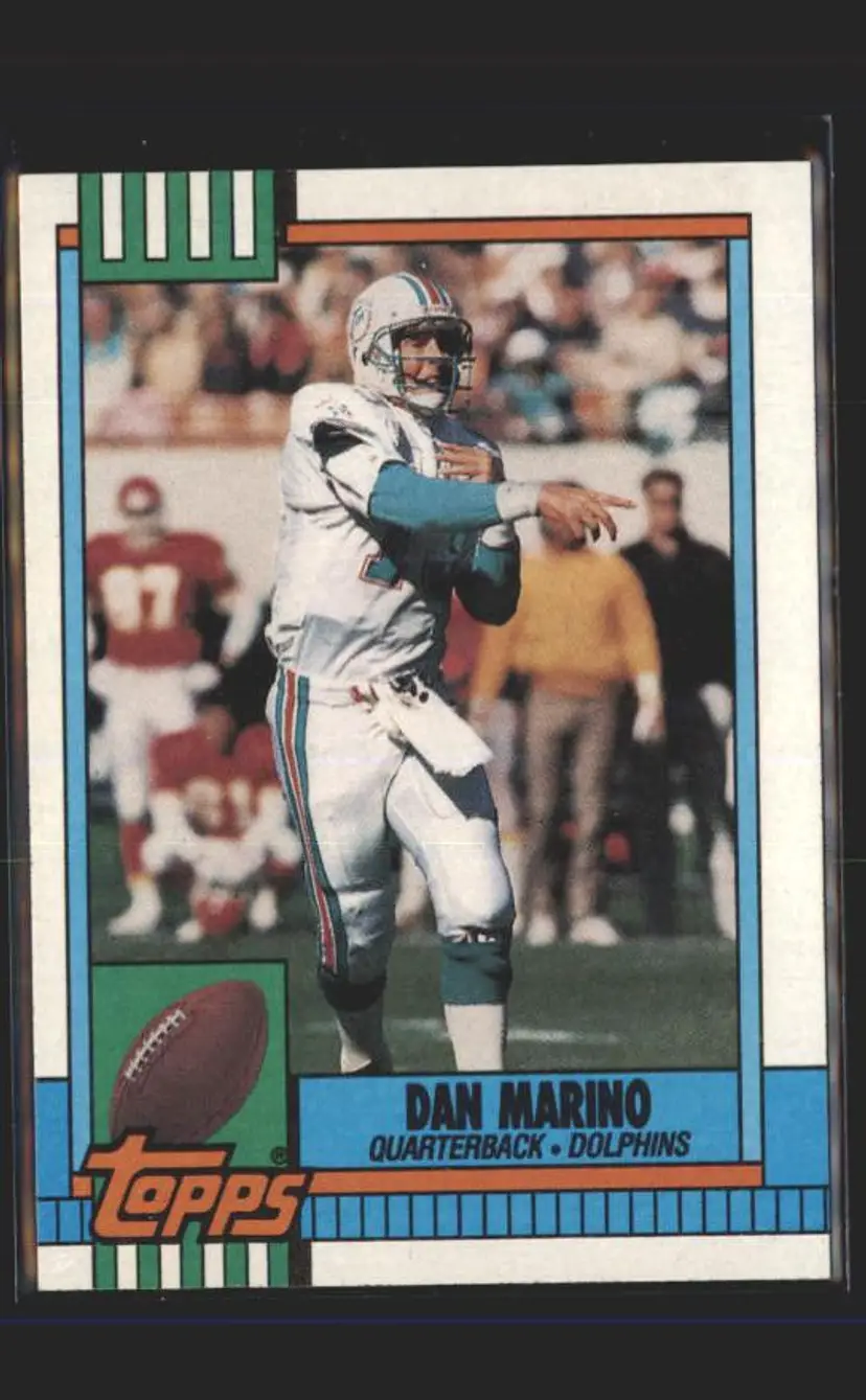 1990 Topps #323 Dan Marino - (137) - Miami Dolphins