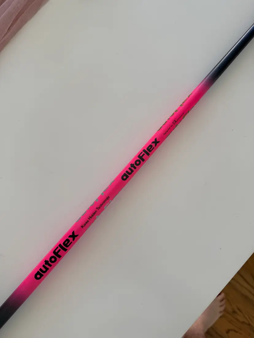 AutoFlex SF505XX Pink 45" Graphite Driver Shaft Taylormade Adapter