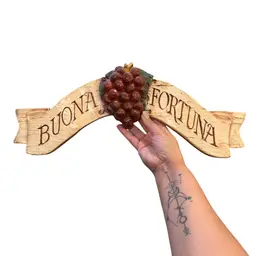 Country Carver Artist Al Pisano Buona Fortuna (Good Fortune/Luck) 2000 Made in USA