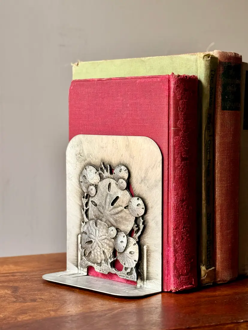 Vintage Metzke Sand Dollar Bookend 1975 Coastal Beach Decor