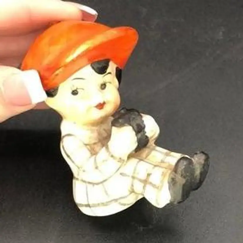 Vintage Goebel porcelain child photo camera figurine, rare find Germany 1940s.