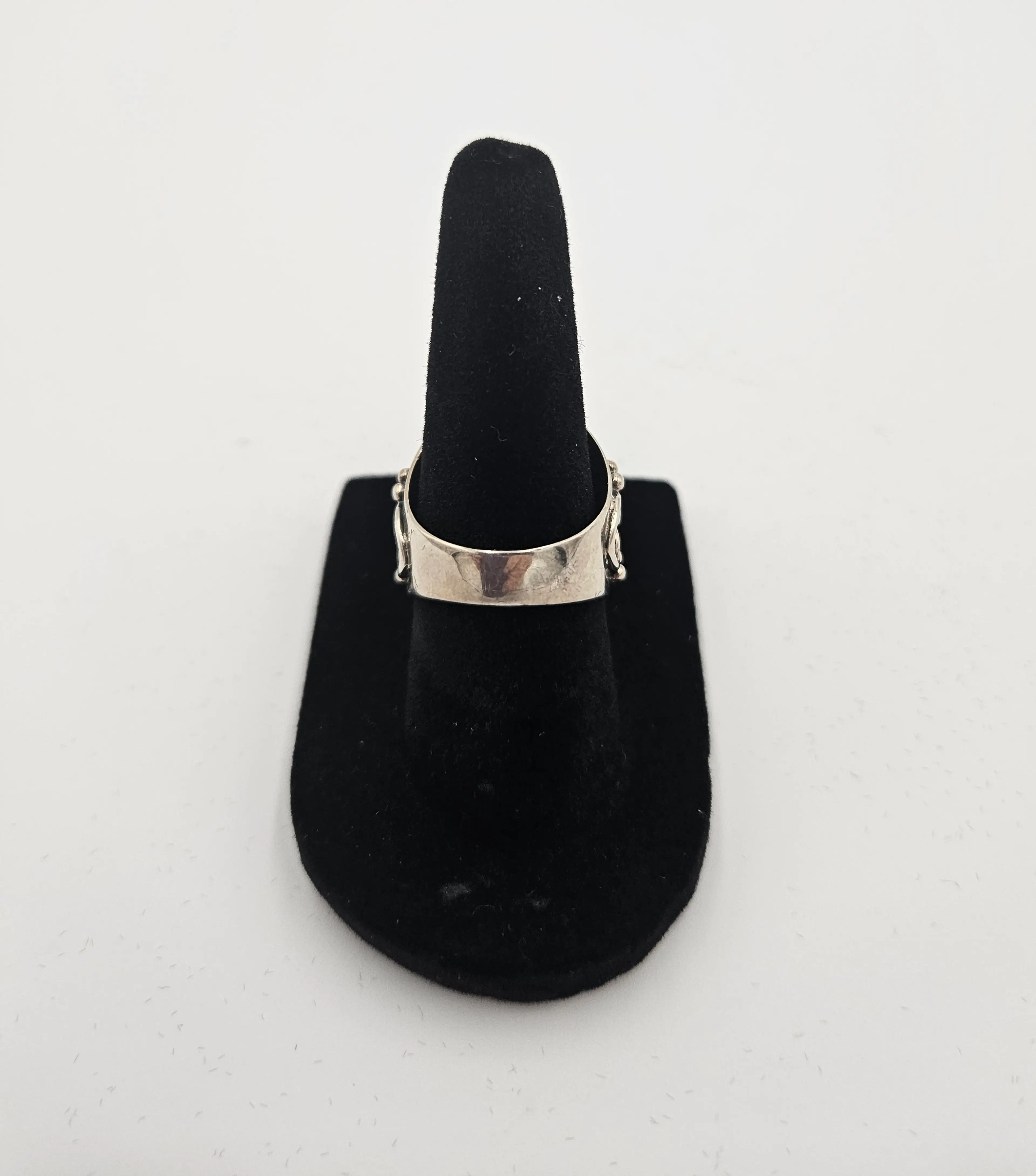 Image 4 of 6