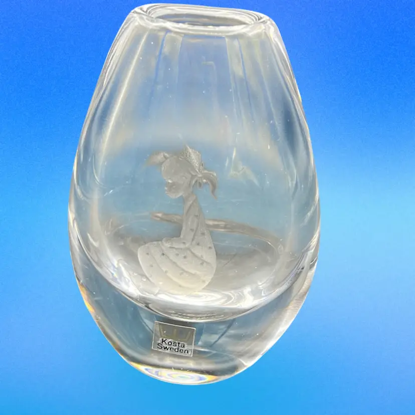 Kosta Boda LINDSTRAND Signed Clear Vase Engraved Art Glass 1950s 4.5”