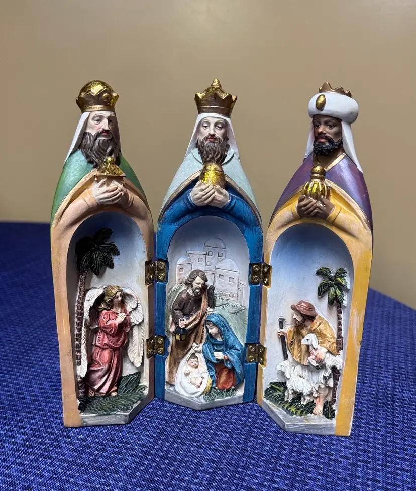 Nativity Scene with Three Kings Figurine Hand Painted Tri-Fold Creche 7.5" tall