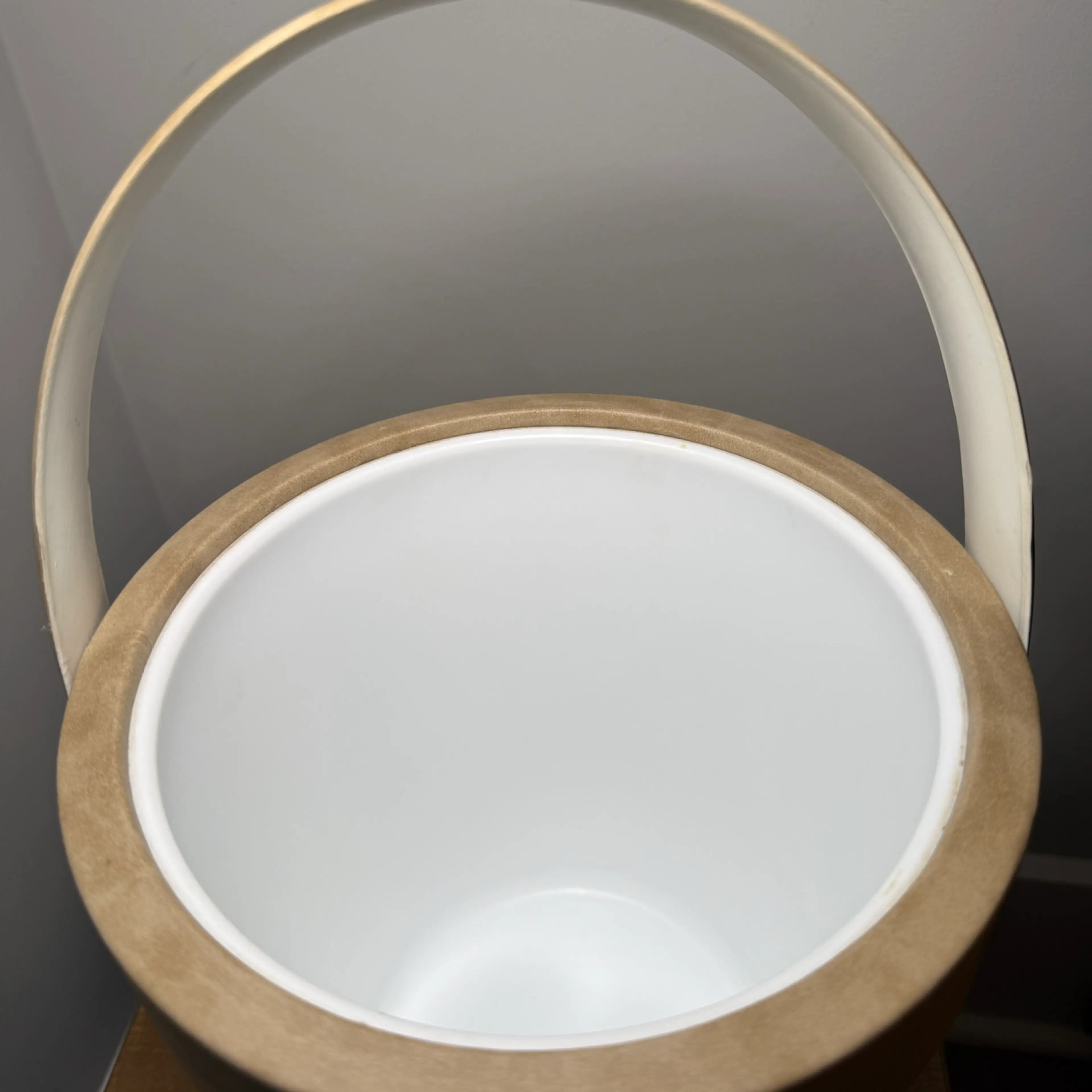 Image 2 of 4