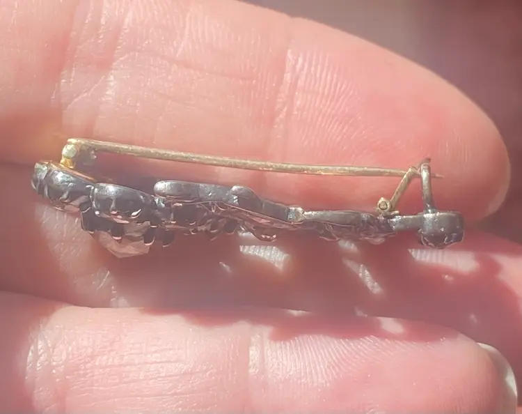 Antique 9Kt Gold And Silver With Rose Cut Diamond Brooch