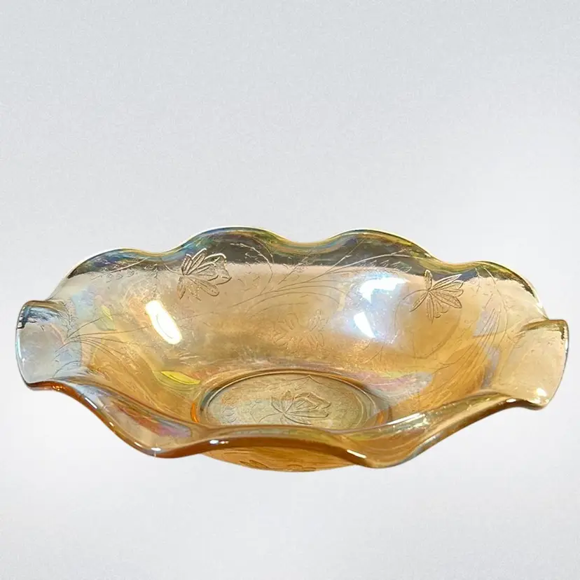 Vintage Jeanette, depression, ruffled glass floragold fruit bowl iridescent