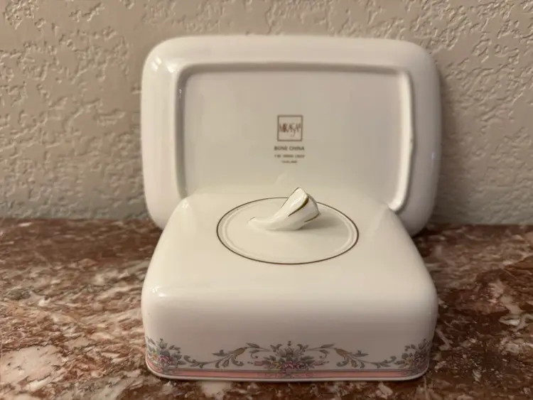 Mikasa Bone China  Spring Crest   Rectangle Butter Dish & Lid Y1013  Thailand