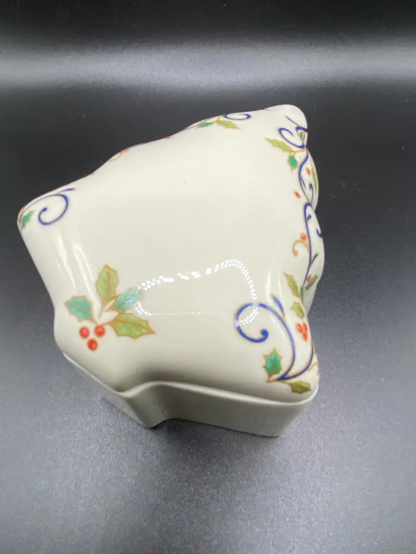 Mikasa Christmas Tree Shaped Trinket Box