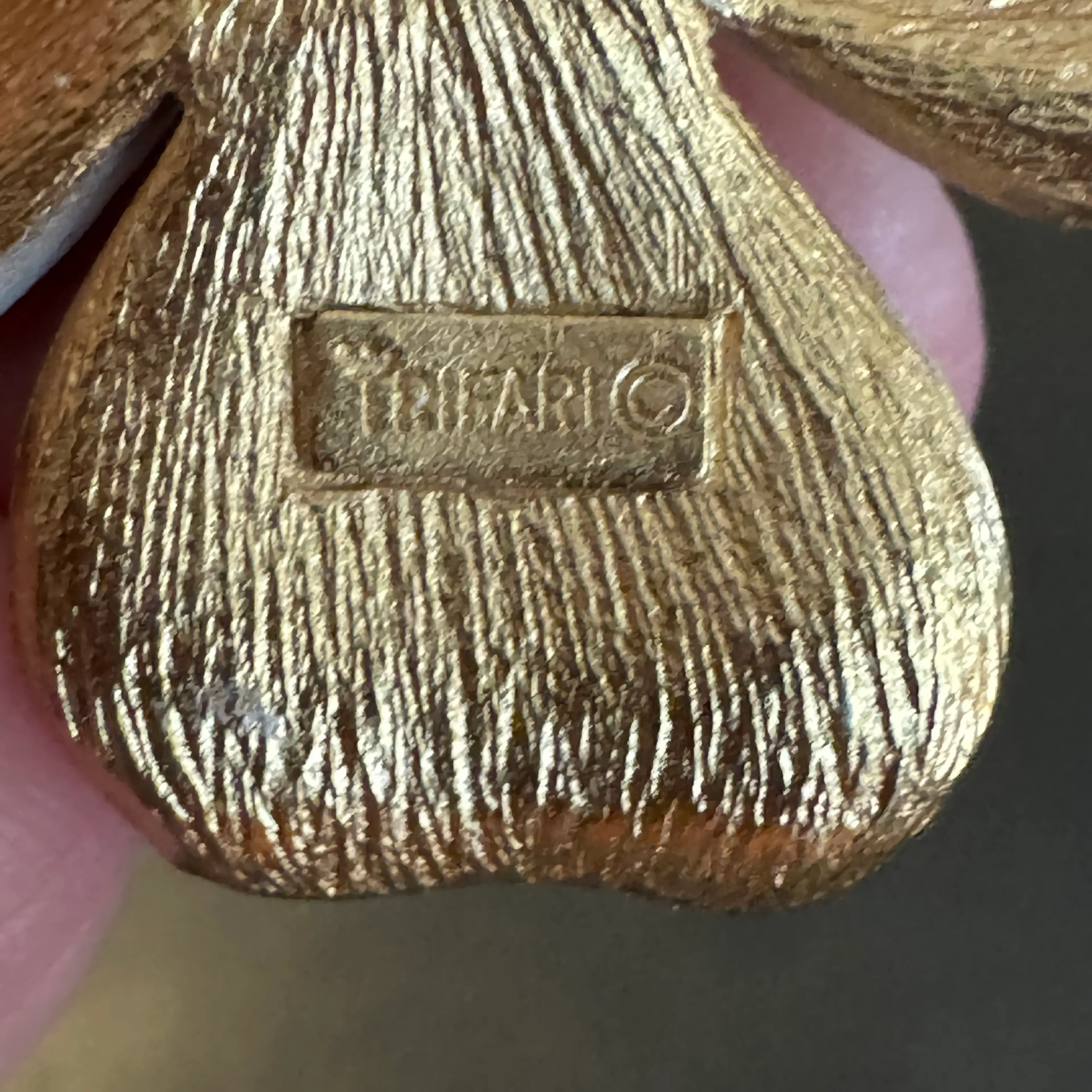 Image 3 of 3