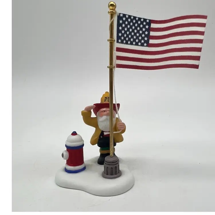 Department 56 “Raising The Flag At The North Pole” Figurine #56820