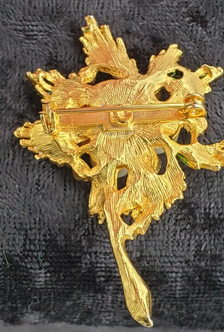 Evergreen Christmas Holiday Brooch Pin with Faux Pearls and Rubies Gold Tone