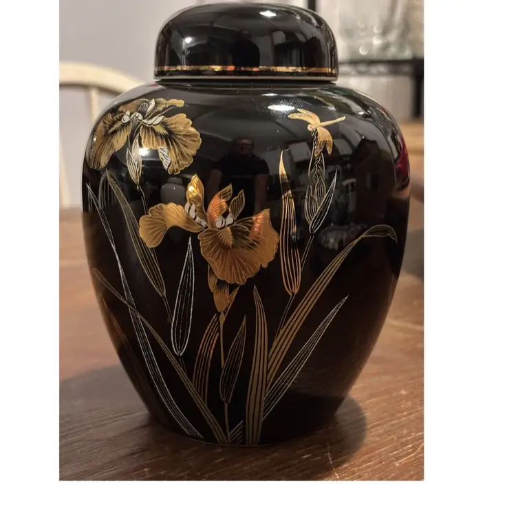 Vintage Japanese Ginger Jar Iris Flowers Gold Accent 6”