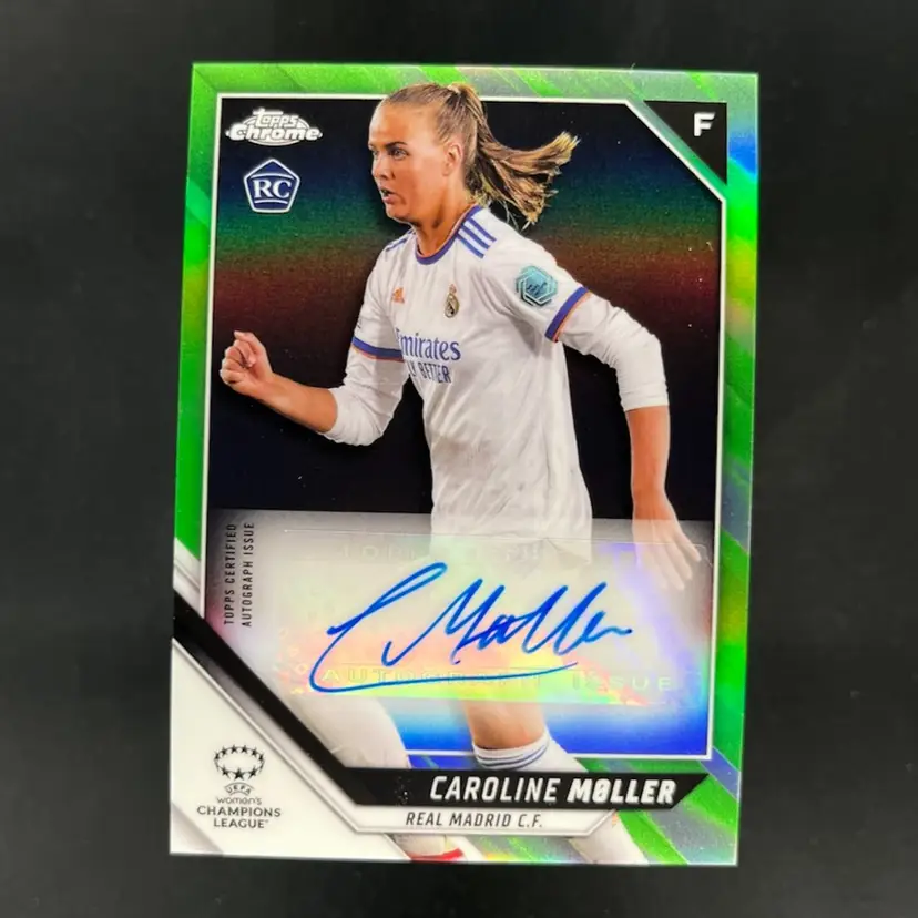 Caroline Moller 2021/22 Topps Chrome UWCL Neon Green Autograph /50 Soccer Card
