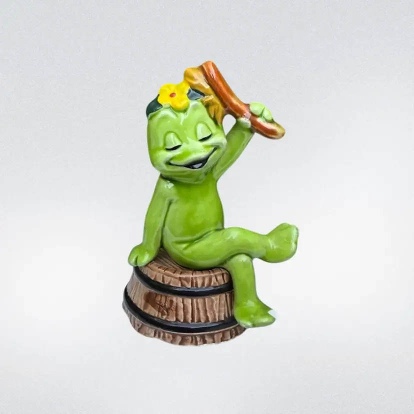 Vintage Lefton Ceramic Bathing Beauty Frog