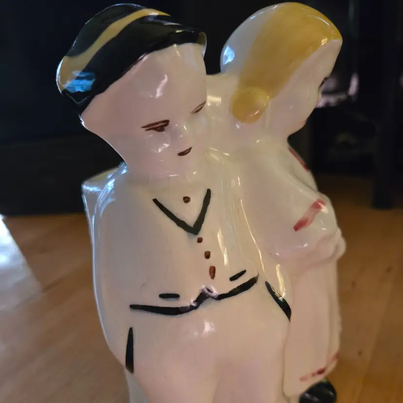 Vintage Shawnee Pottery Dutch Boy & Girl Planter 7"