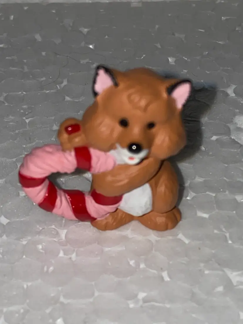 25% Off Vintage Hallmark Valentines Day Merry Miniature Figurine As Pictured (was $6)