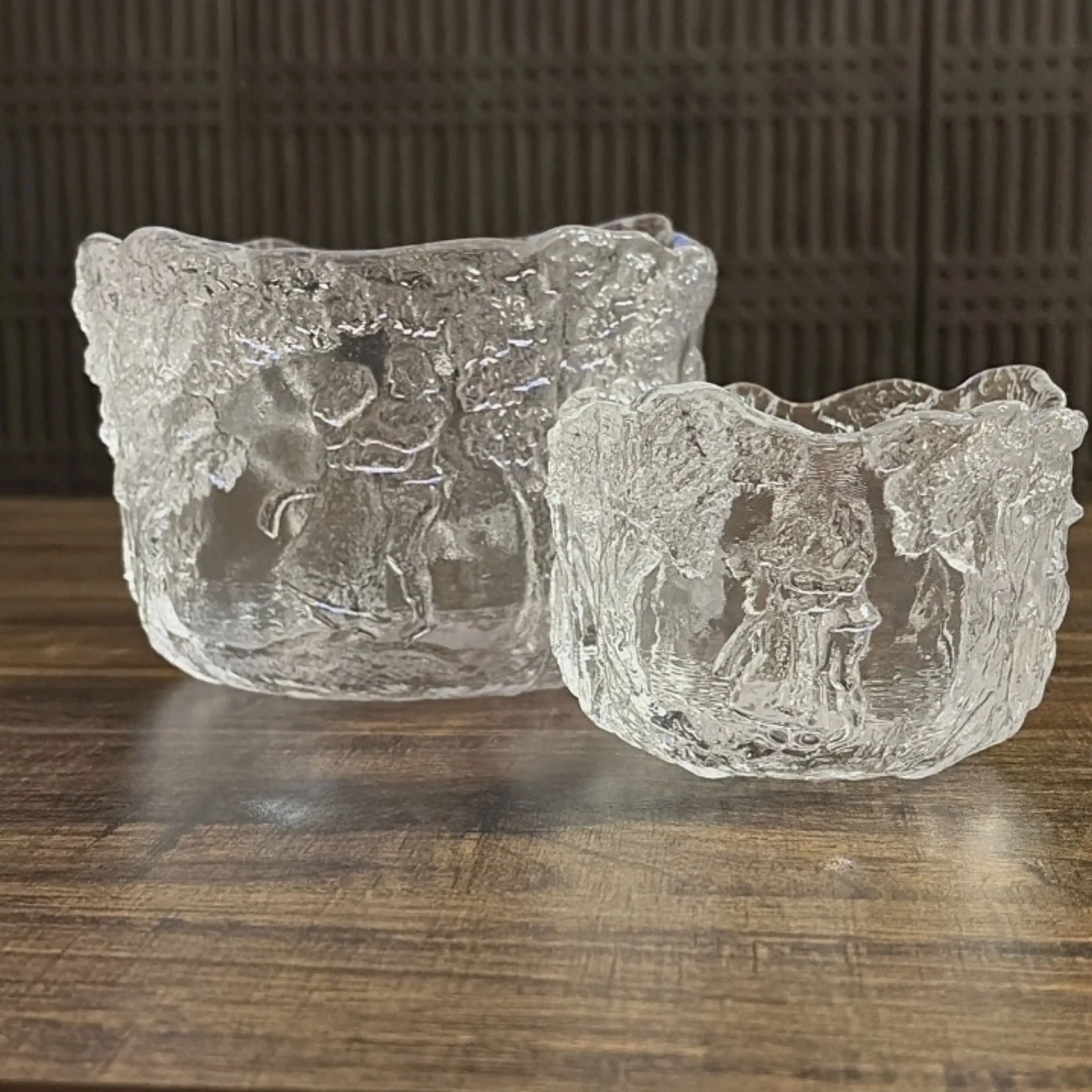 Image 2 of 6