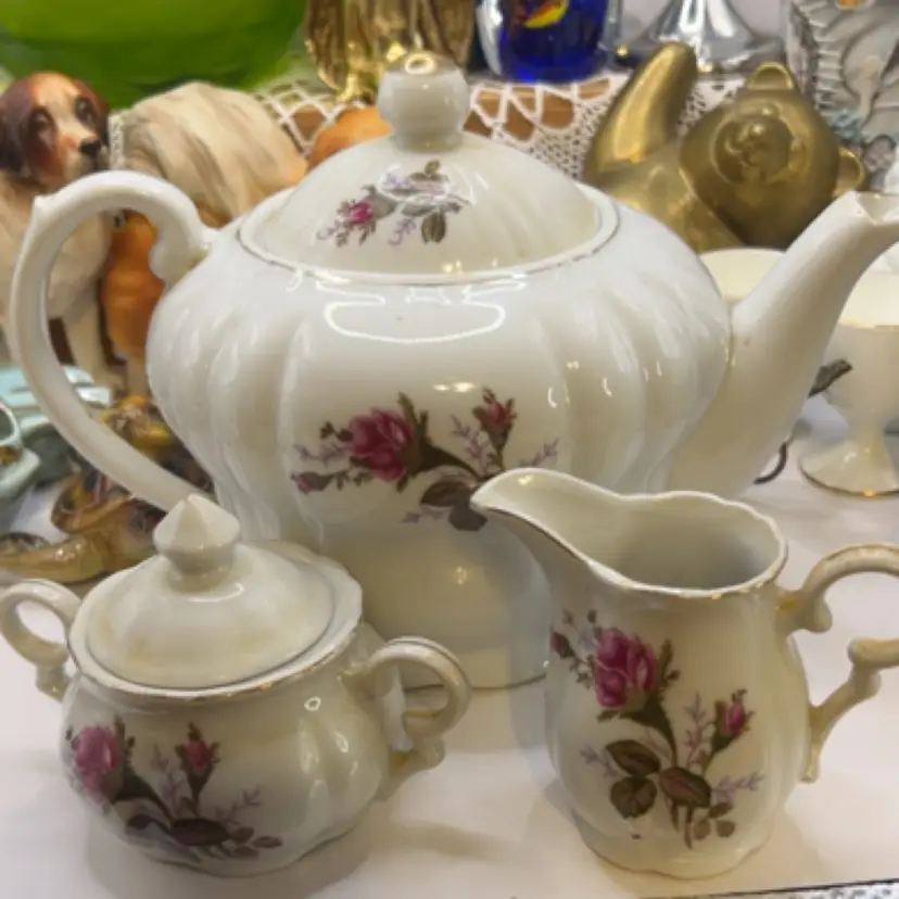 Royal Rose Teaset